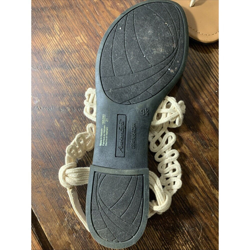 American Eagle Crocheted Cream Sandals Womens 9.5 Thong Summer Boho Beach Cute - Picture 8 of 8